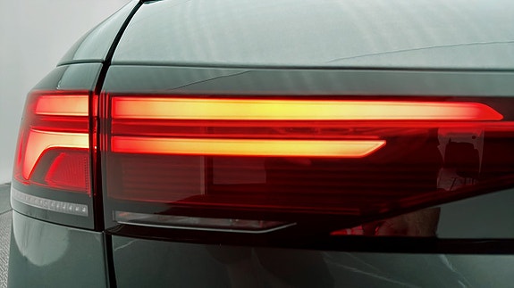 Volkswagen Passat 19 of 19