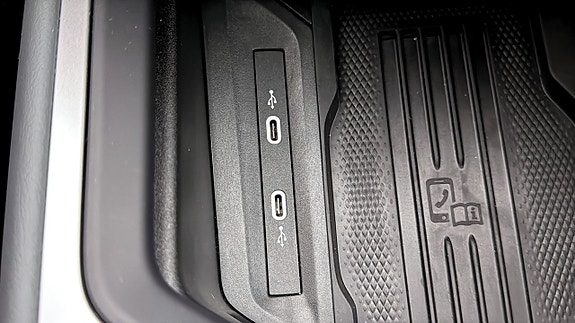 Volkswagen Passat 18 of 19