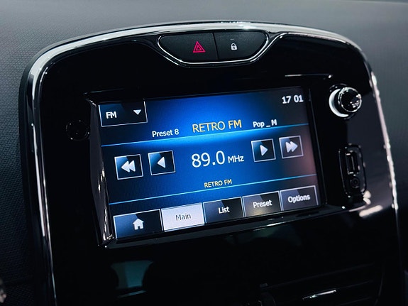 Renault Clio 13 of 19