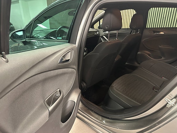 Opel Astra 11 of 13