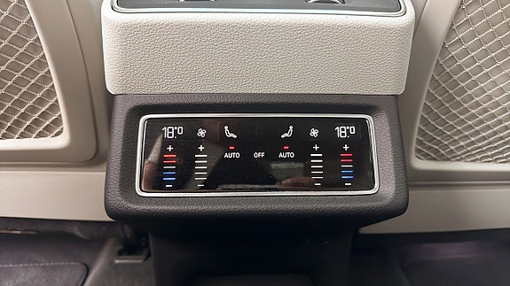Audi Q8 21 of 26