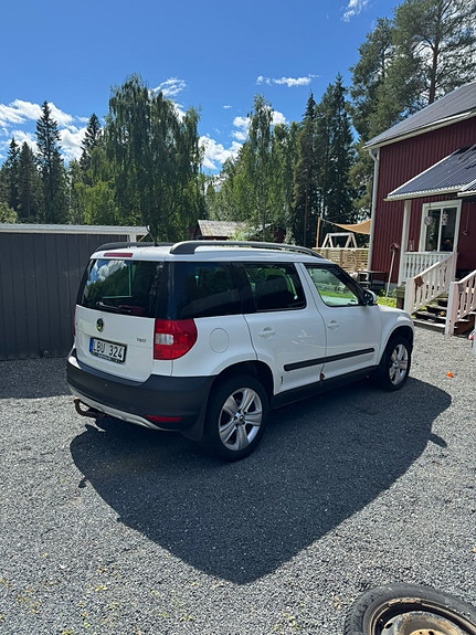 Skoda Yeti 2 of 5