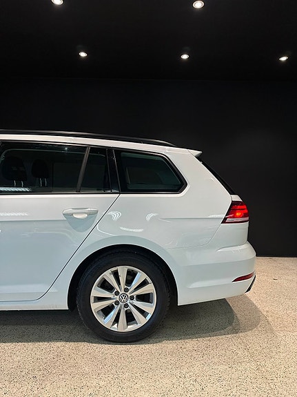 Volkswagen Golf I 5 of 13