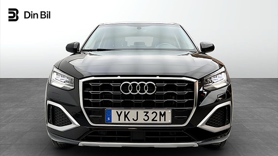 Audi Q2 4 of 5
