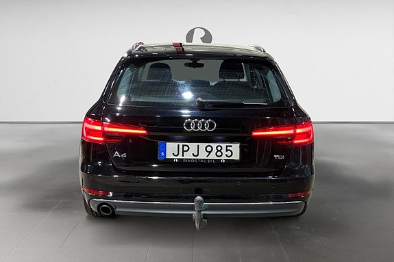 Audi A4 6 of 17
