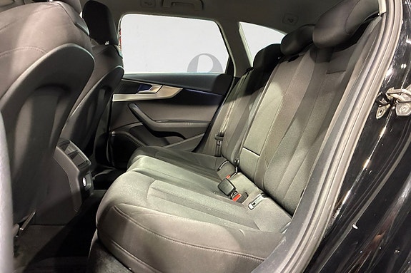 Audi A4 14 of 17