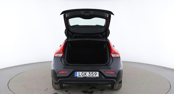 Volvo V40 7 of 10