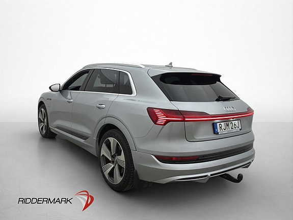Audi e-tron 5 of 5