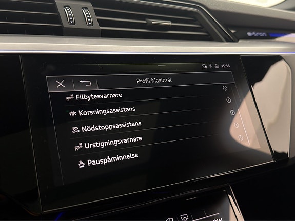 Audi e-tron 24 of 30