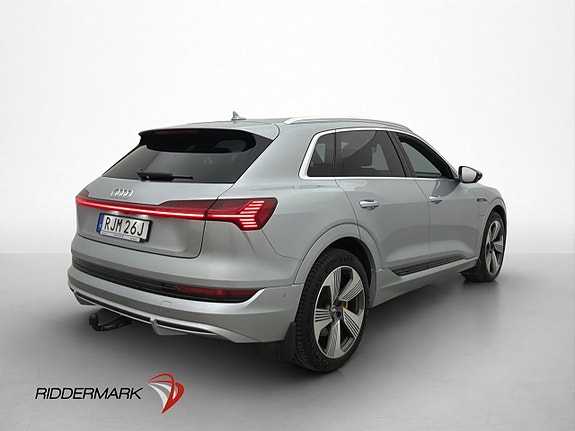 Audi e-tron 8 of 30