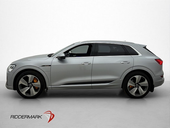 Audi e-tron 3 of 5