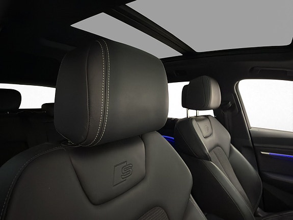 Audi e-tron 13 of 30