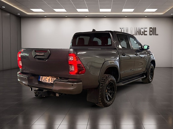 Toyota HiLux 5 of 29