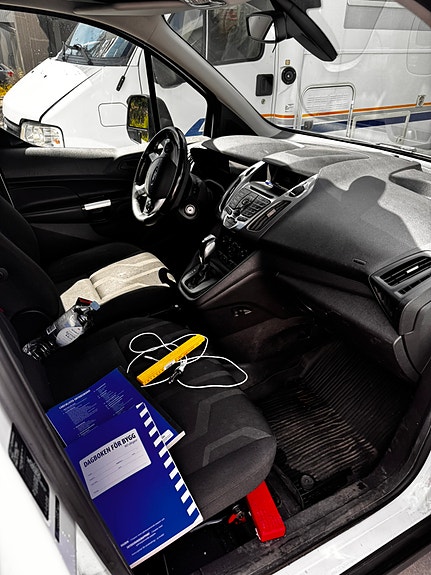 Ford Transit Connect 5 of 5