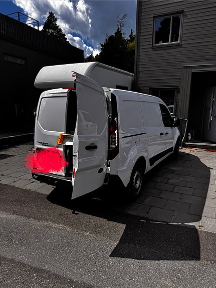 Ford Transit Connect 4 of 5