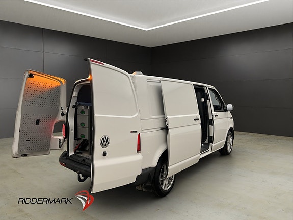 Volkswagen Transporter 11 of 30