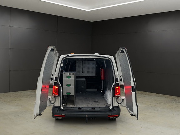 Volkswagen Transporter 13 of 30