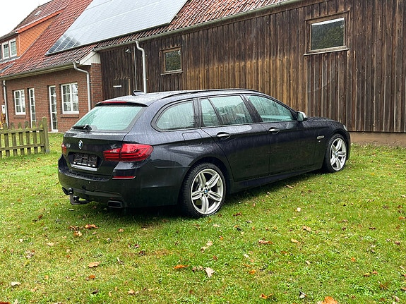 BMW M550d 2 of 5