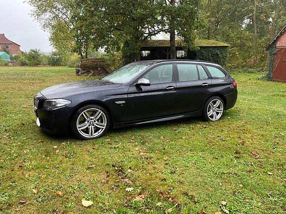 BMW M550d 3 of 5