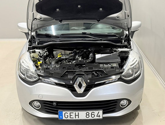 Renault Clio 17 of 17