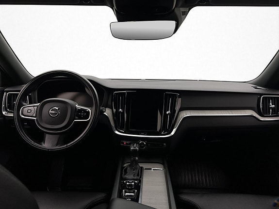 Volvo V60 16 of 30