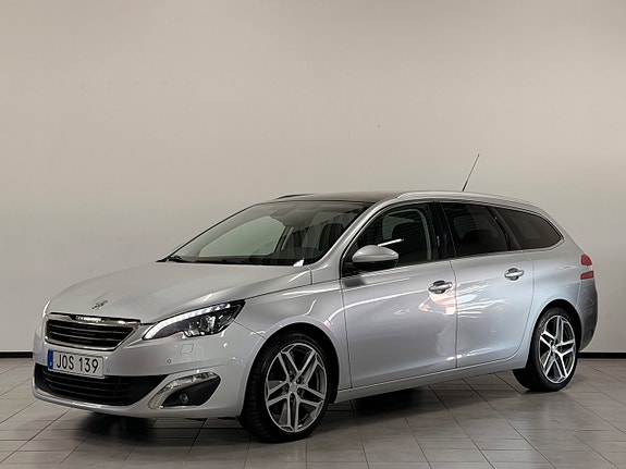 Peugeot 308 SW 3 of 5