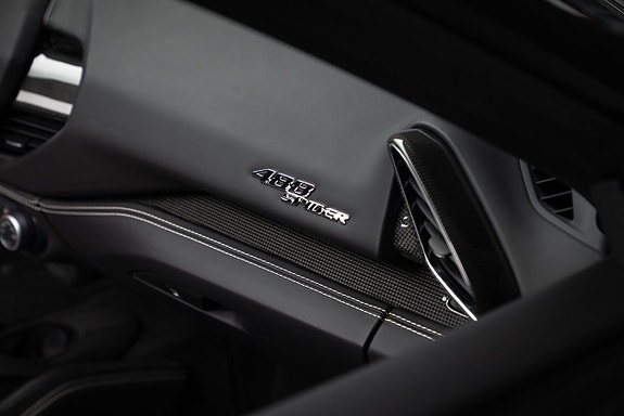 Ferrari 488 Spider 22 of 25