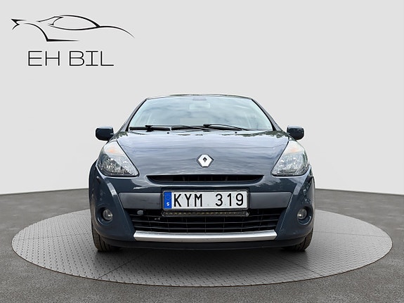 Renault Clio 2 of 5