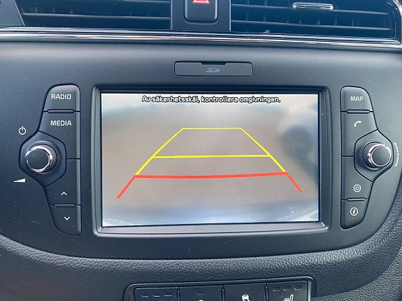 Kia Ceed 8 of 10