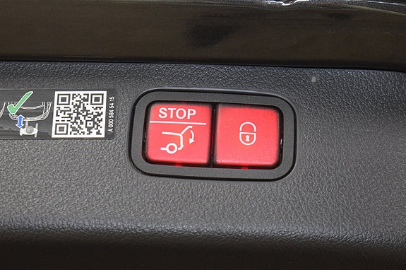 Mercedes-Benz C300 d 25 of 30