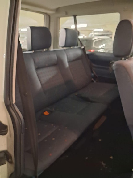 Volkswagen Caravelle 5 of 5