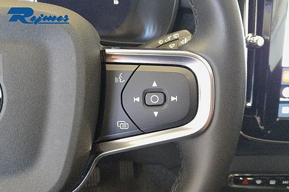 Volvo EX40 10 of 25
