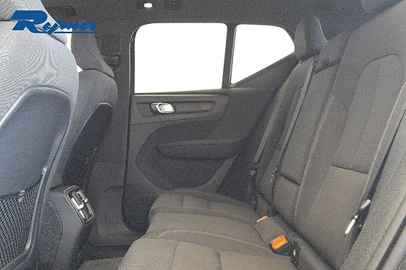 Volvo EX40 7 of 25