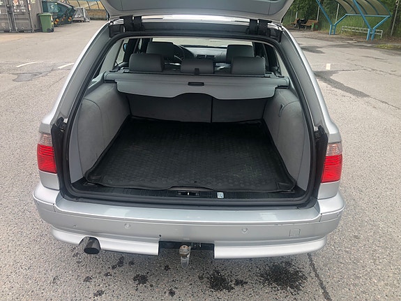 BMW 530i 5 of 5