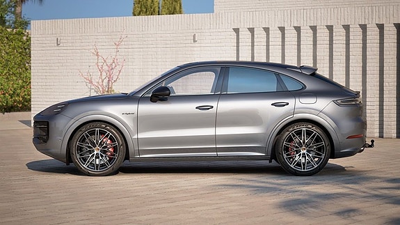 Porsche Cayenne 4 of 5