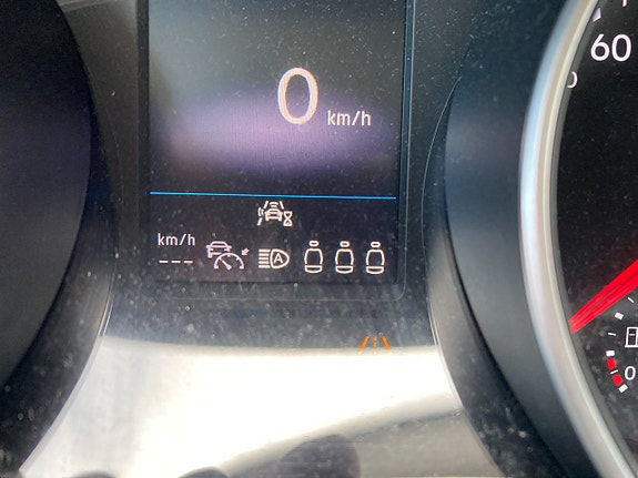 Volkswagen Tiguan 5 of 5