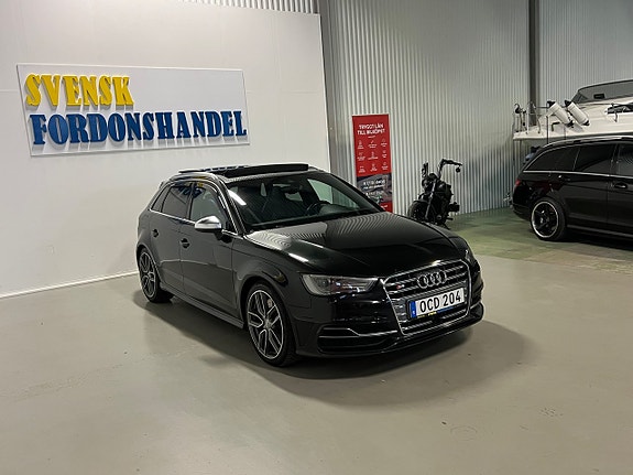 Audi S3 4 of 5
