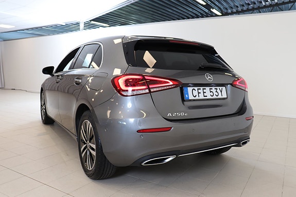 Mercedes-Benz A250 e 4 of 5
