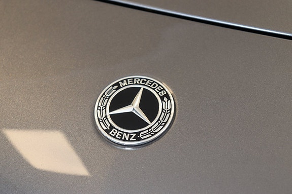 Mercedes-Benz A250 e 5 of 5