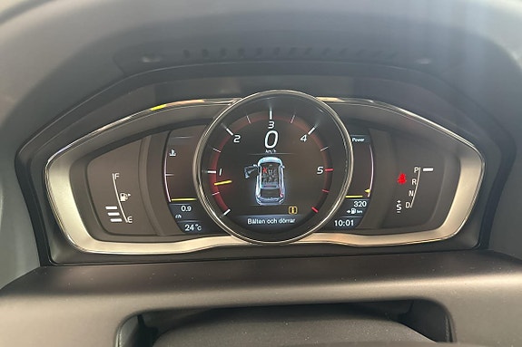Volvo XC60 12 of 21