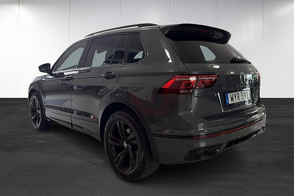 Volkswagen Tiguan 3 of 5