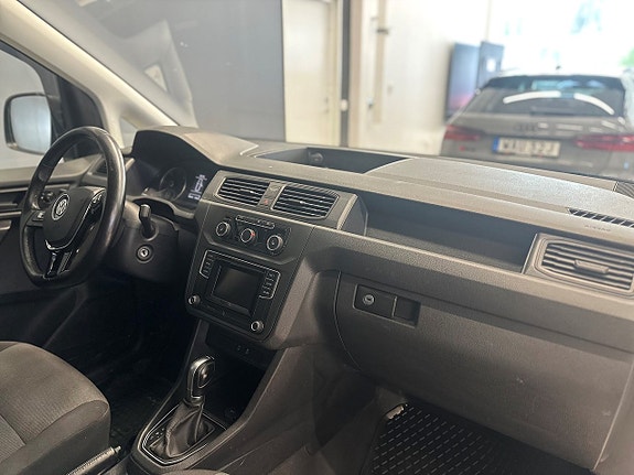 Volkswagen Caddy Maxi 13 of 21