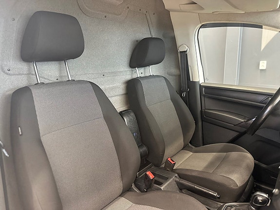 Volkswagen Caddy Maxi 14 of 21