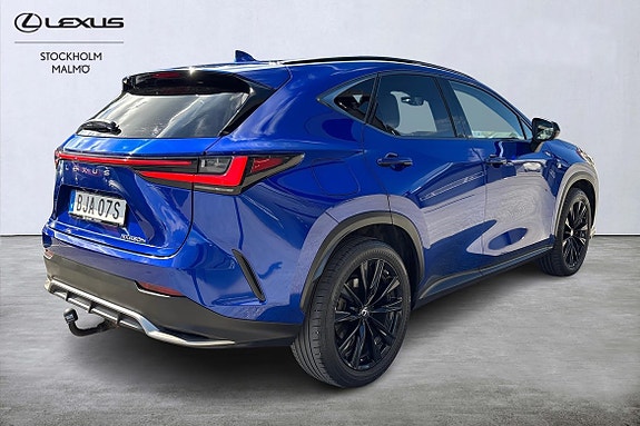 Lexus NX450h+ 4 of 5