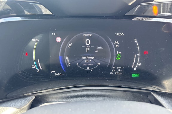 Lexus NX450h+ 15 of 23