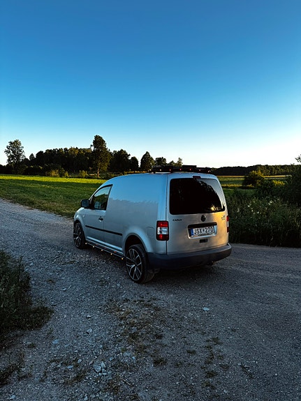 Volkswagen Caddy 4 of 5