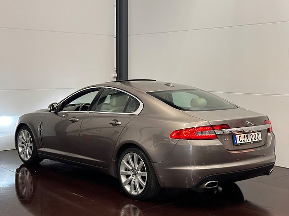 Jaguar XF 5 of 30