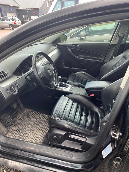 Volkswagen Passat 5 of 5