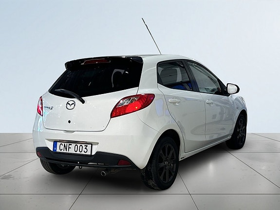 Mazda 2 6 of 20