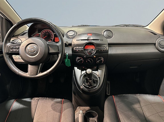 Mazda 2 8 of 20